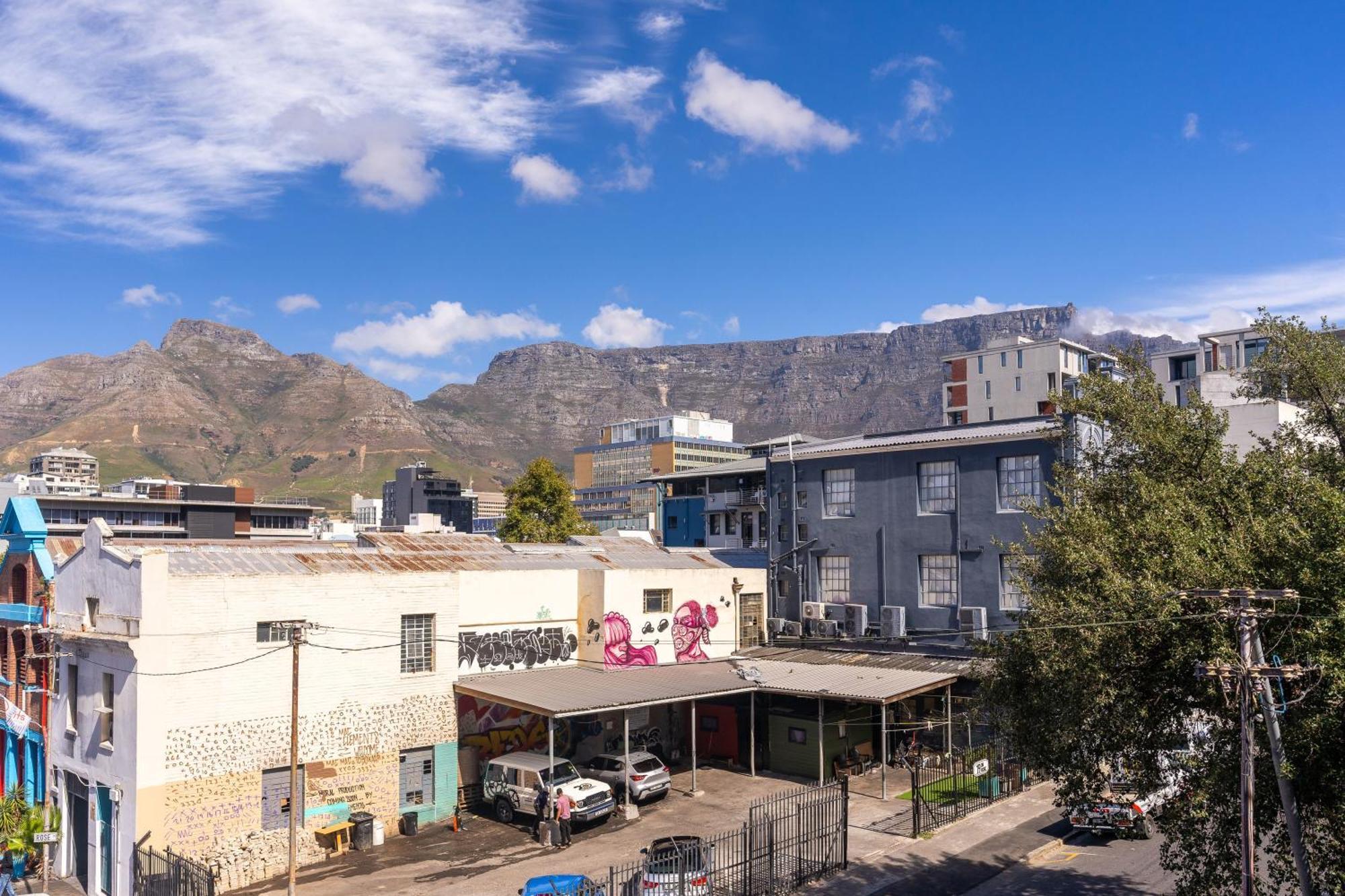 The Rose207: Modern Corner Studio With Views Κέιπ Τάουν Εξωτερικό φωτογραφία